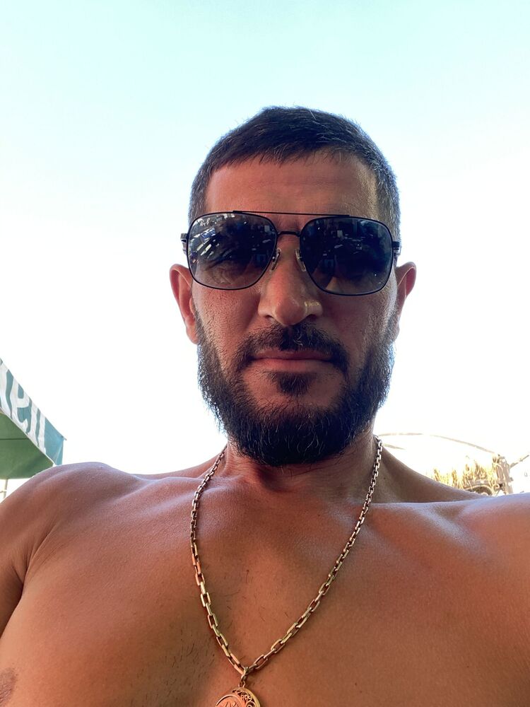  ,   Famil, 43 ,   ,   