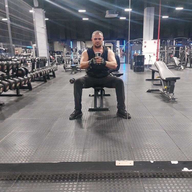  53437709  Paren, 45 ,    --