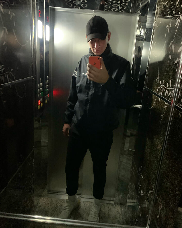  24427619  , 31 ,    