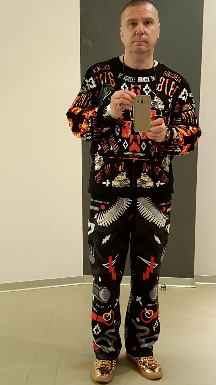  -,   , 52 ,   ,   