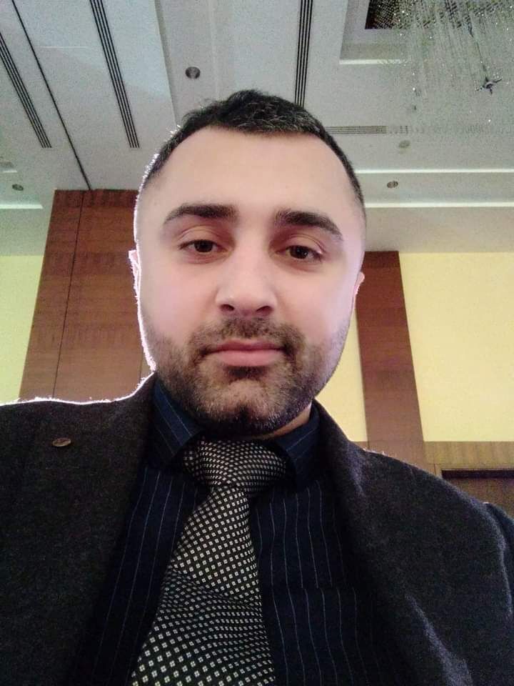  53843639  Avraam, 32 ,    