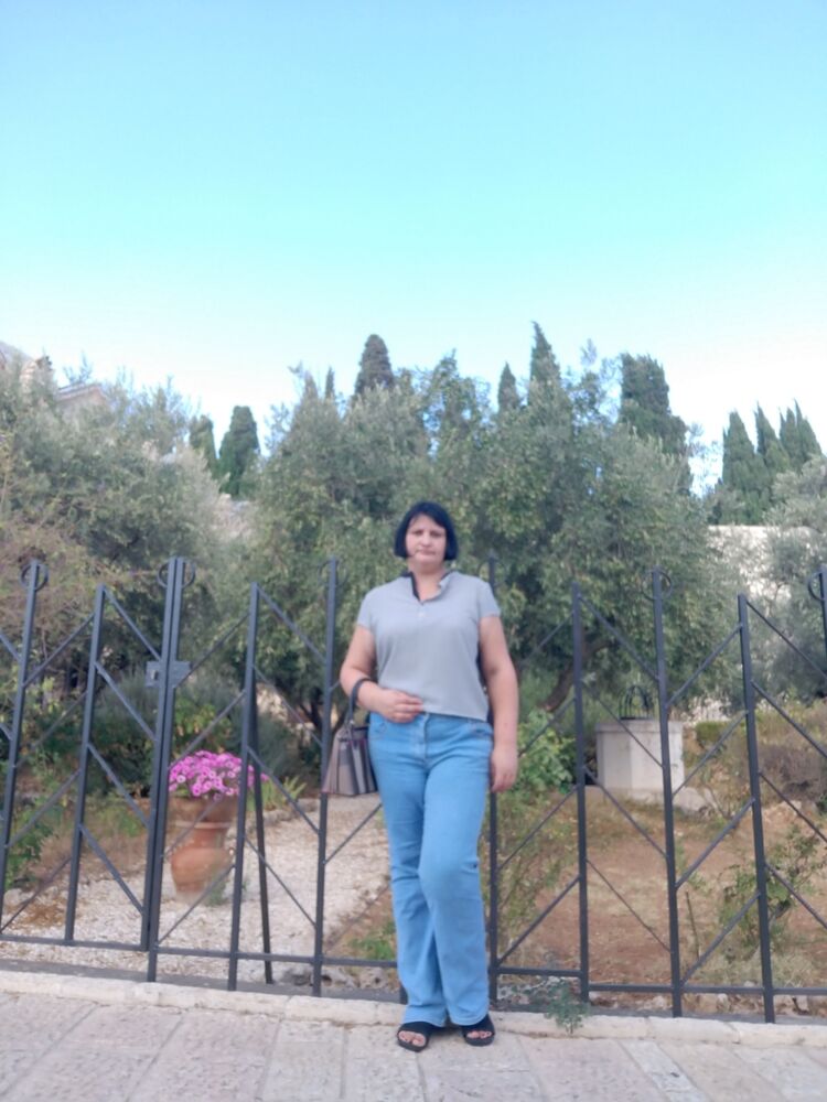  51890899  Inga, 37 ,    
