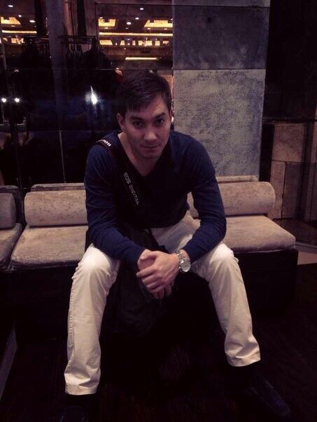  ,   Erik, 37 ,   ,   , c 