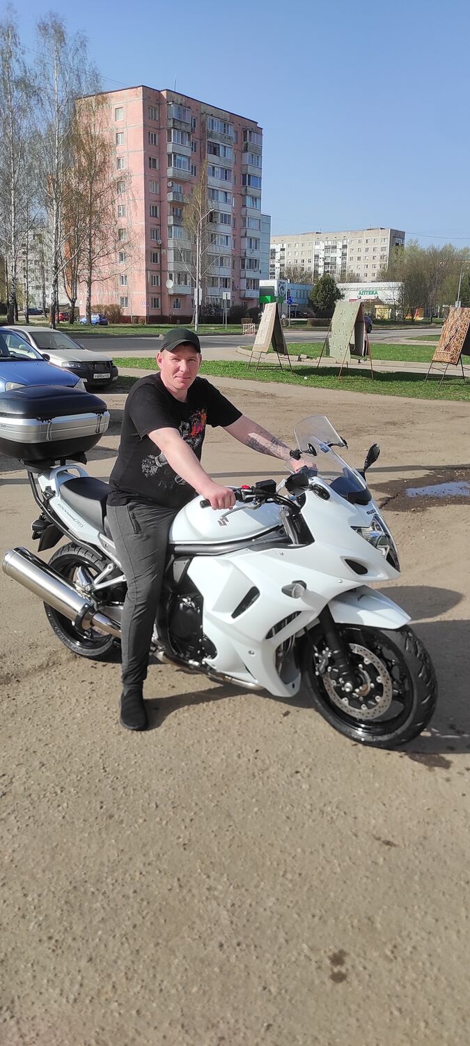  45821339  Kasper, 38 ,    