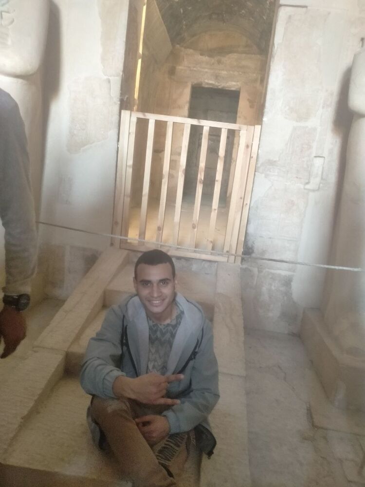  ,   LEON, 22 ,   ,   