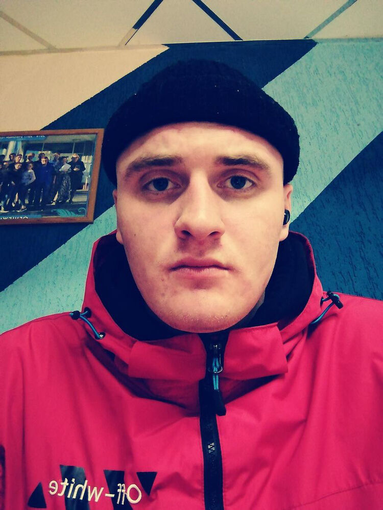  ,   Pavel, 24 ,  