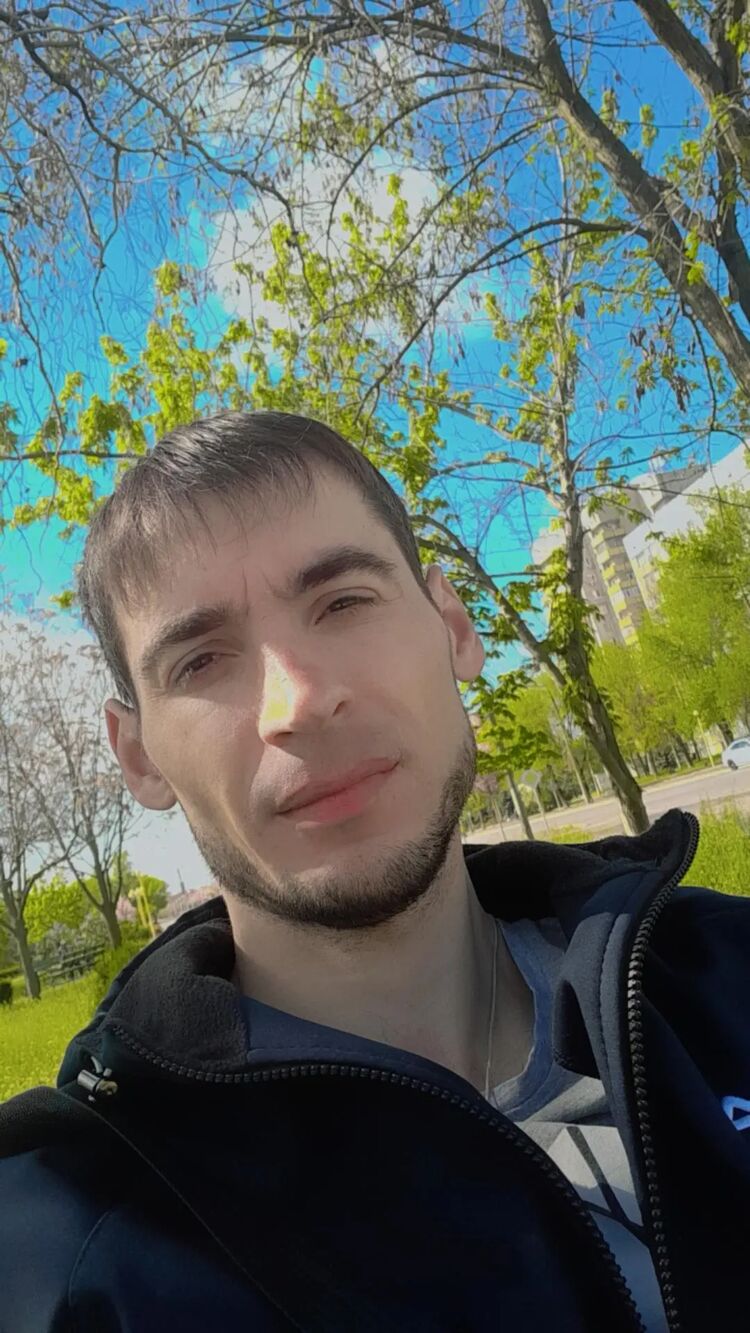  53110539  Aleks, 33 ,    