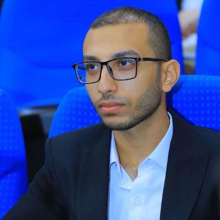  38433179  Elsharkawy, 27 ,    