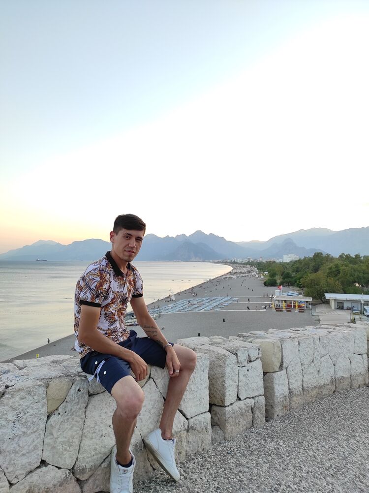 25957689  IamAli, 27 ,    