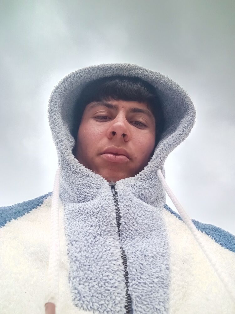  Dunkirk,   Niyatjon, 21 ,   ,   