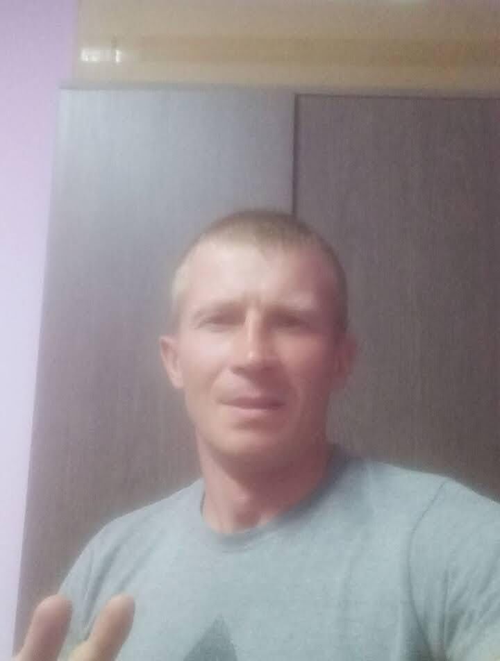  ,   Artem, 38 ,   ,   