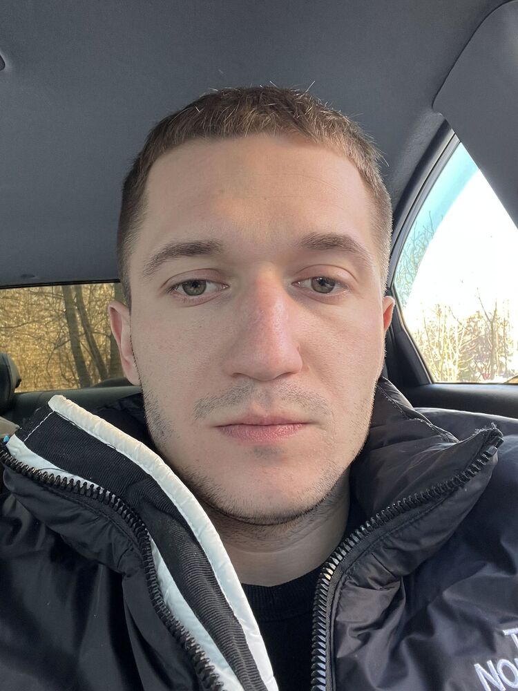  41802649  , 28 ,    