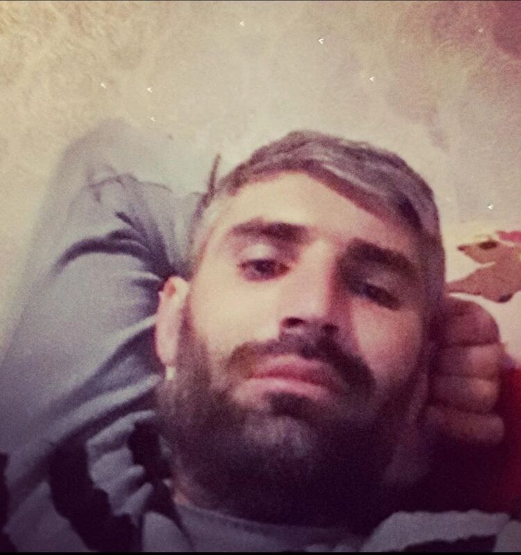  28465649  , 37 ,    