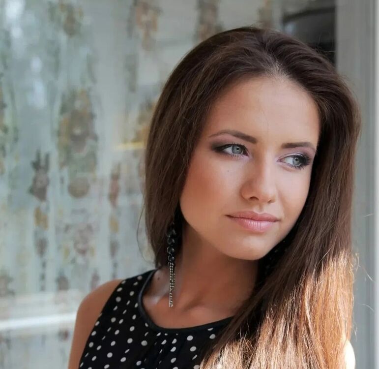  51311819  Natalia, 25 ,    