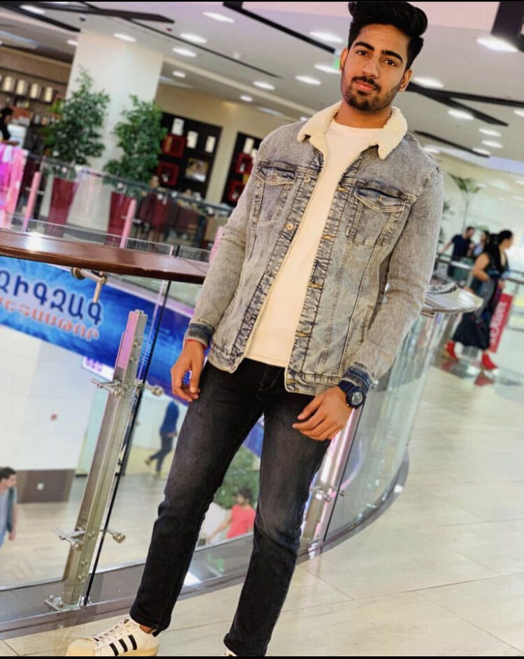  ,   Rahul, 27 ,   ,   