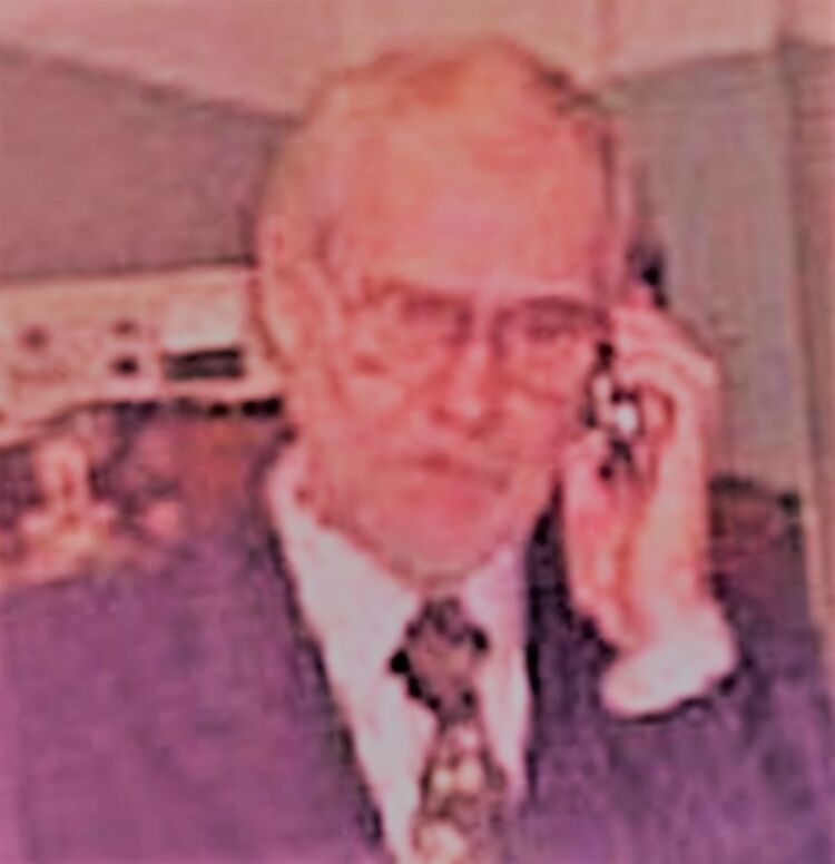  ,   Nik, 73 ,   ,   