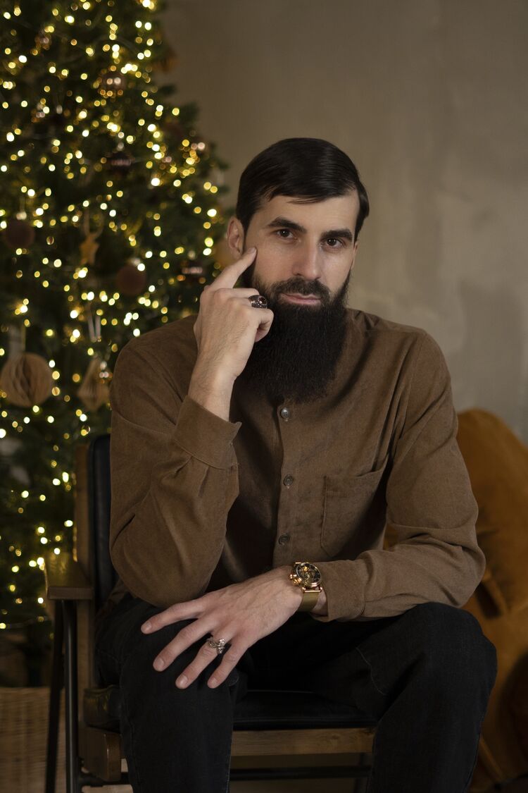  --,   Erik, 36 ,   ,   