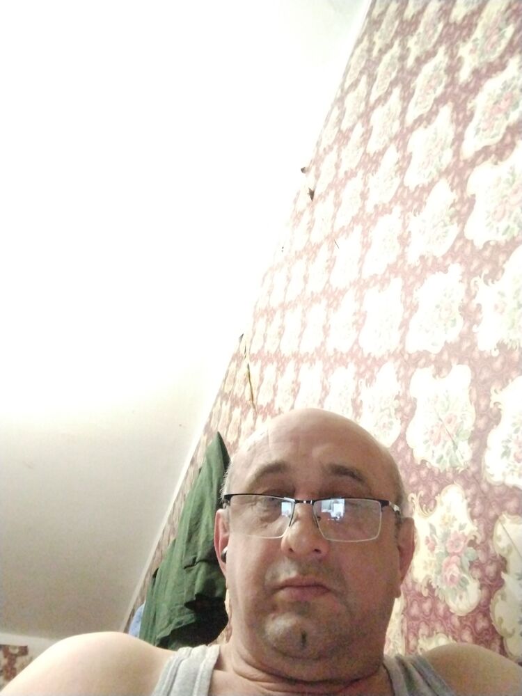  Newport Pagnell,   , 59 ,   ,   