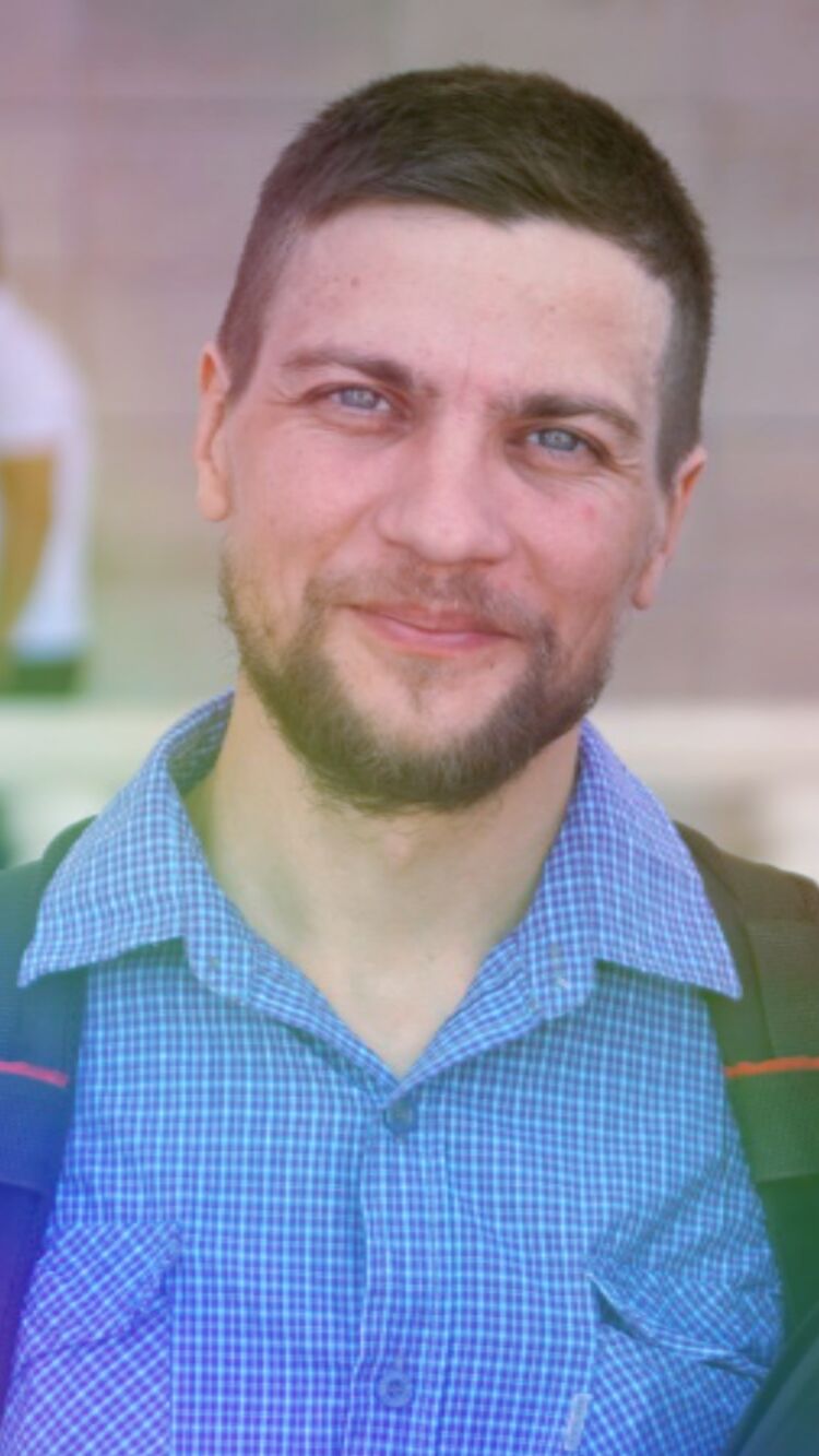  ,   Eugenio, 38 ,   ,   