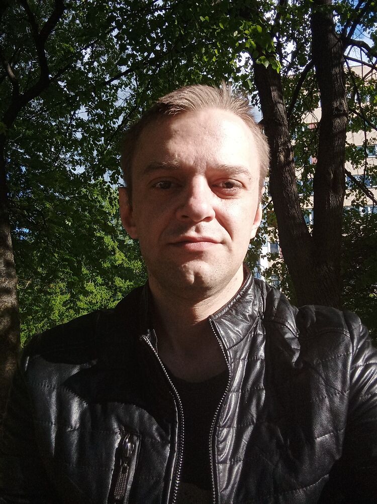  -,   Nickit, 35 ,     , c 