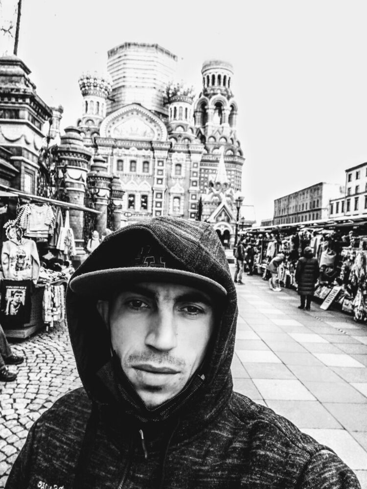  -,   Denis, 34 ,   ,   , c 