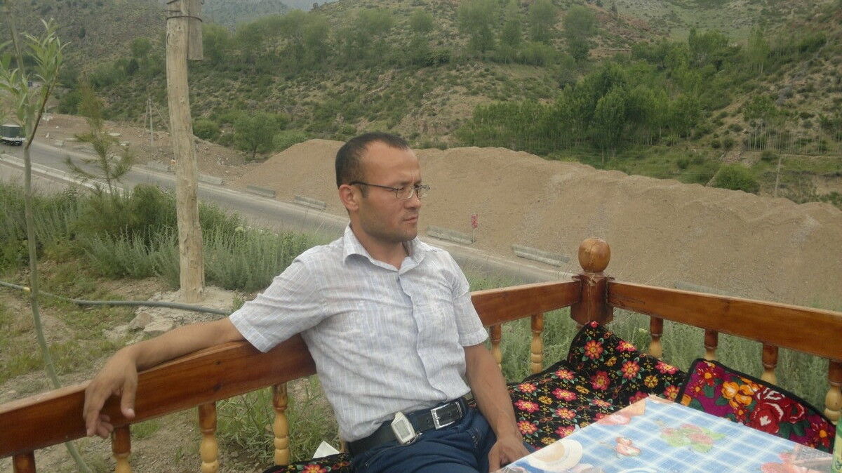  ,   Sobir, 44 ,   