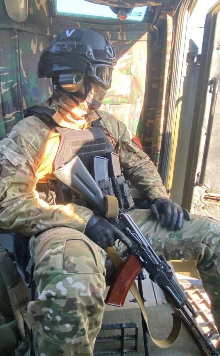  38255749  KiSL, 23 ,    