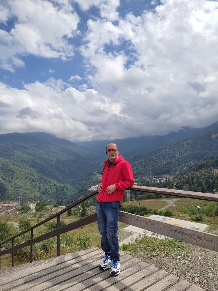  ,   Ashat, 42 ,     , c 