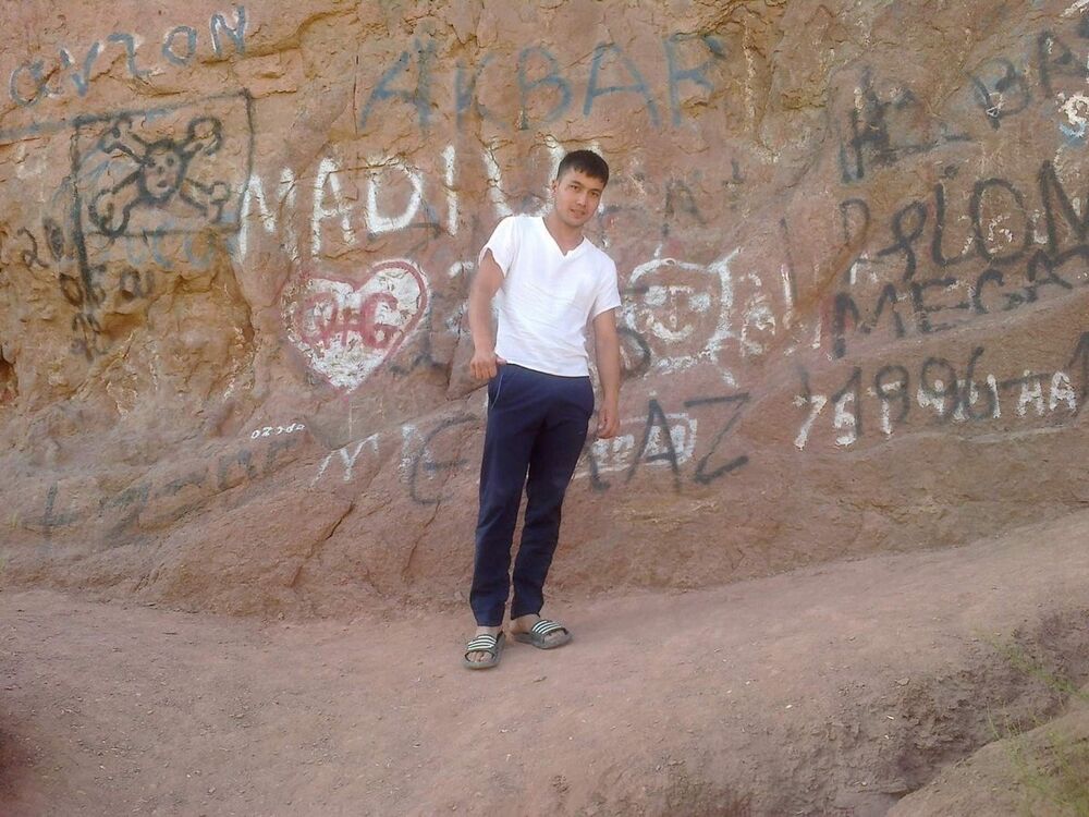  10301579  Nurik, 31 ,    