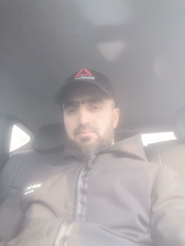  35821909  , 37 ,    