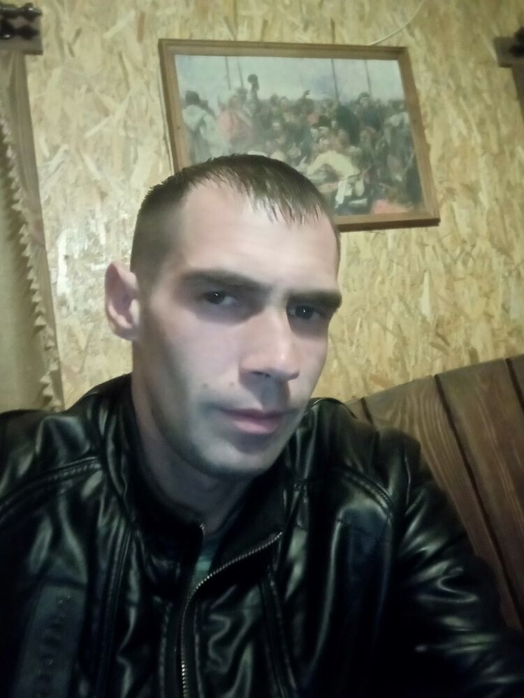  18436749  Sahka, 37 ,     
