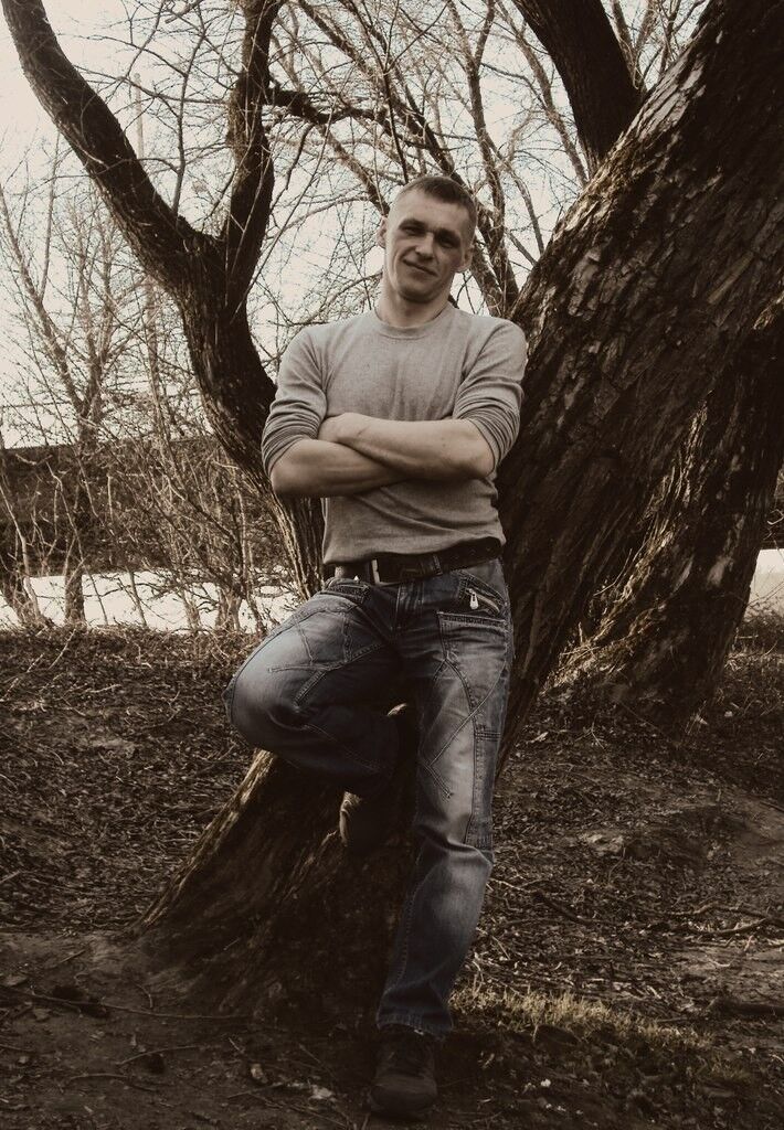  9240349  Vladimir, 47 ,    
