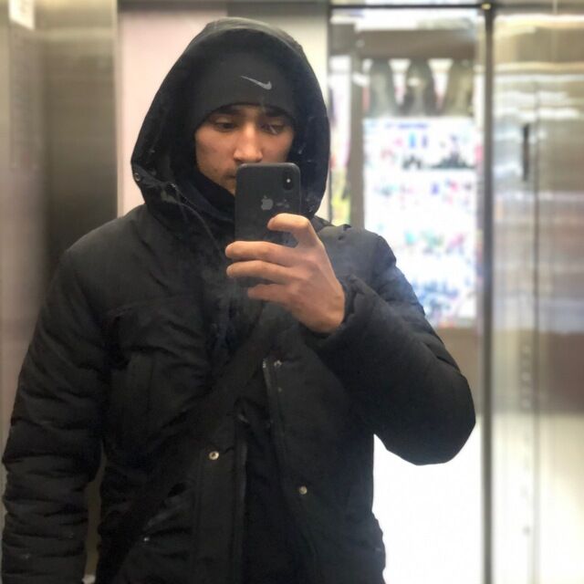  31764819  Alik, 40 ,    