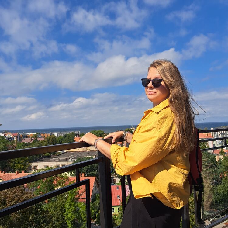  47640529  Olga, 36 ,    