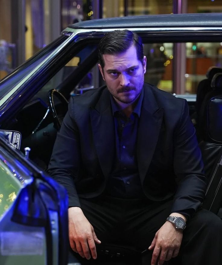  53960929  Esref, 19 ,    