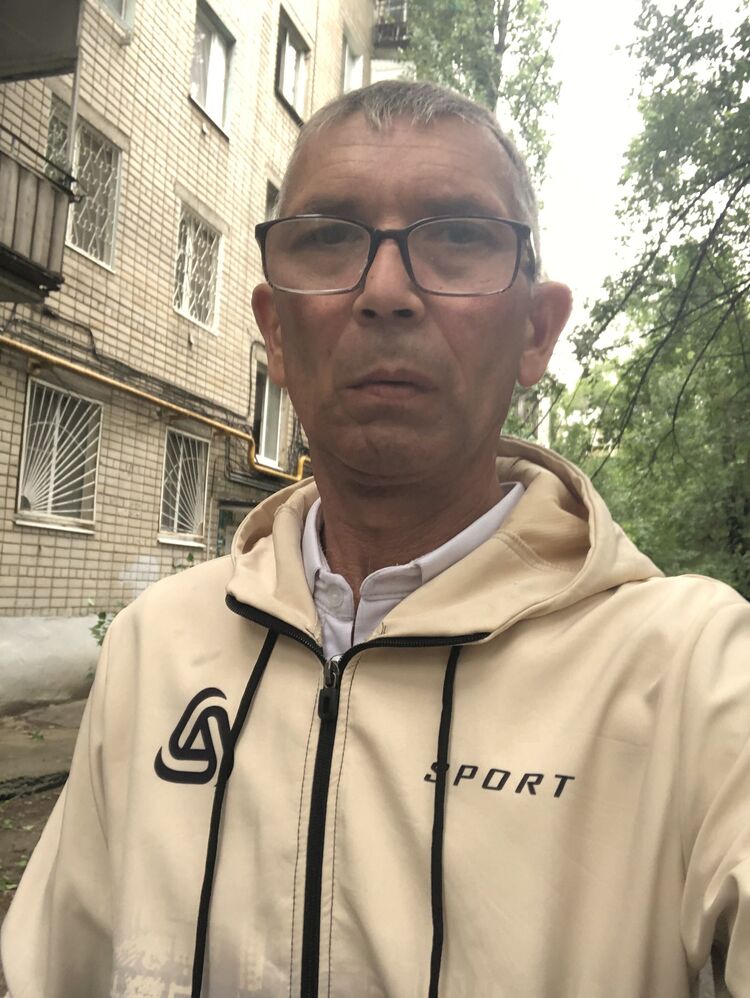  44267409  , 49 ,    