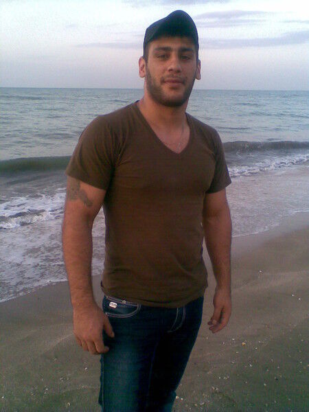  4991089  Bayram, 35 ,    
