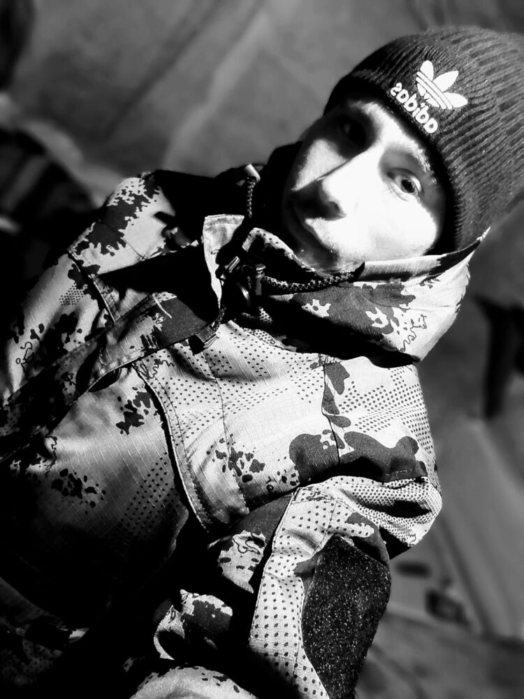 ,   Dima, 22 ,   c 