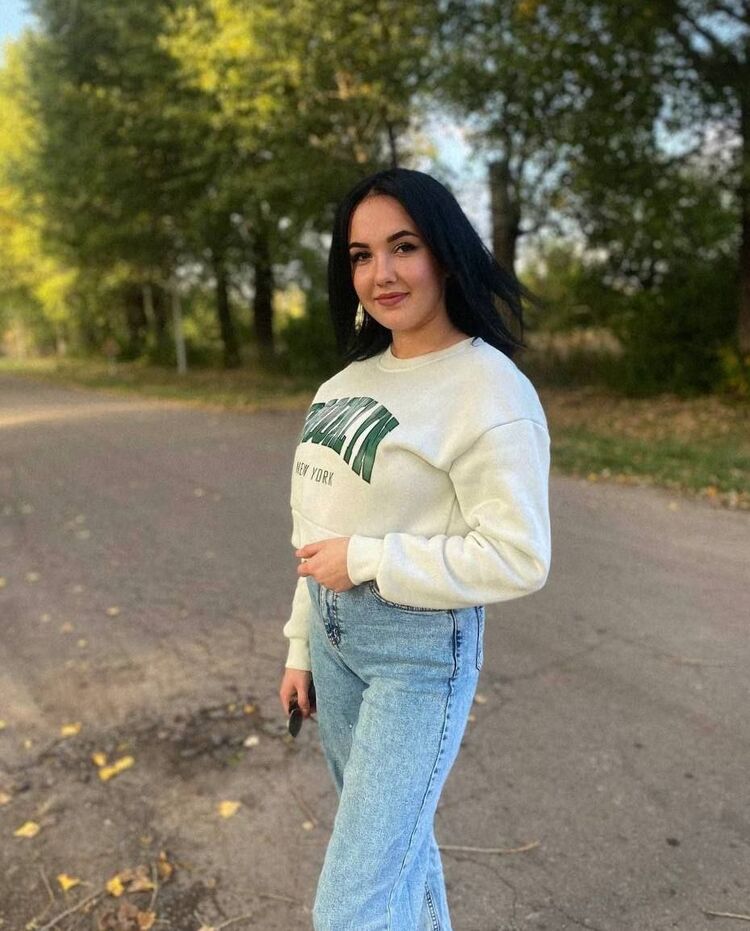  47408249  Katerina, 24 ,    