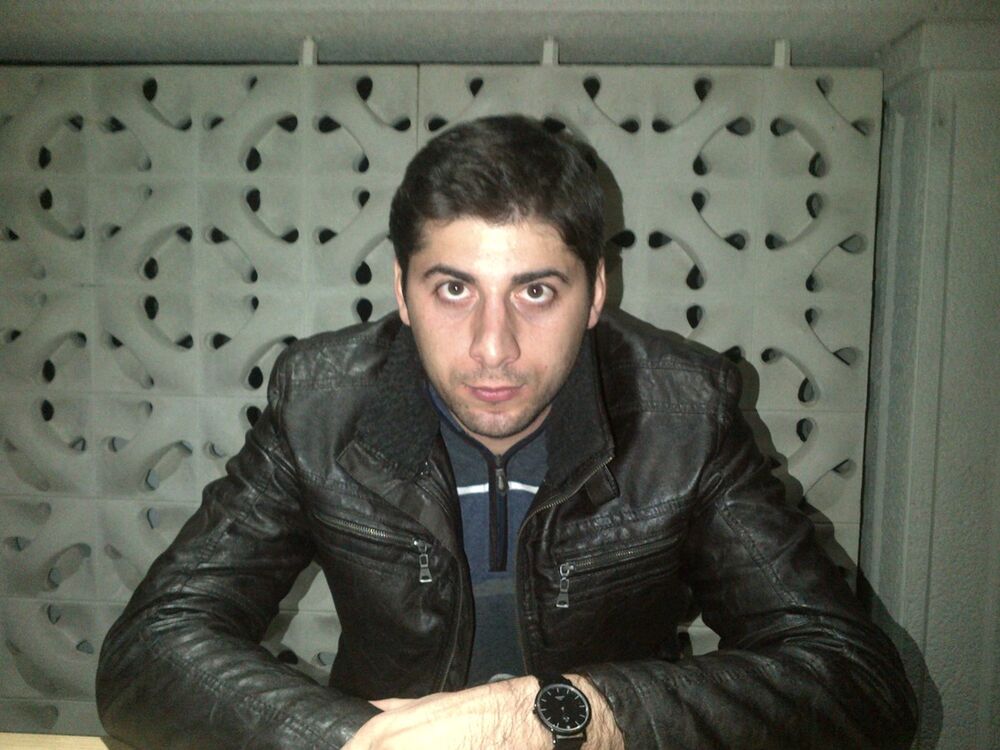  4342689  Ramin, 40 ,    