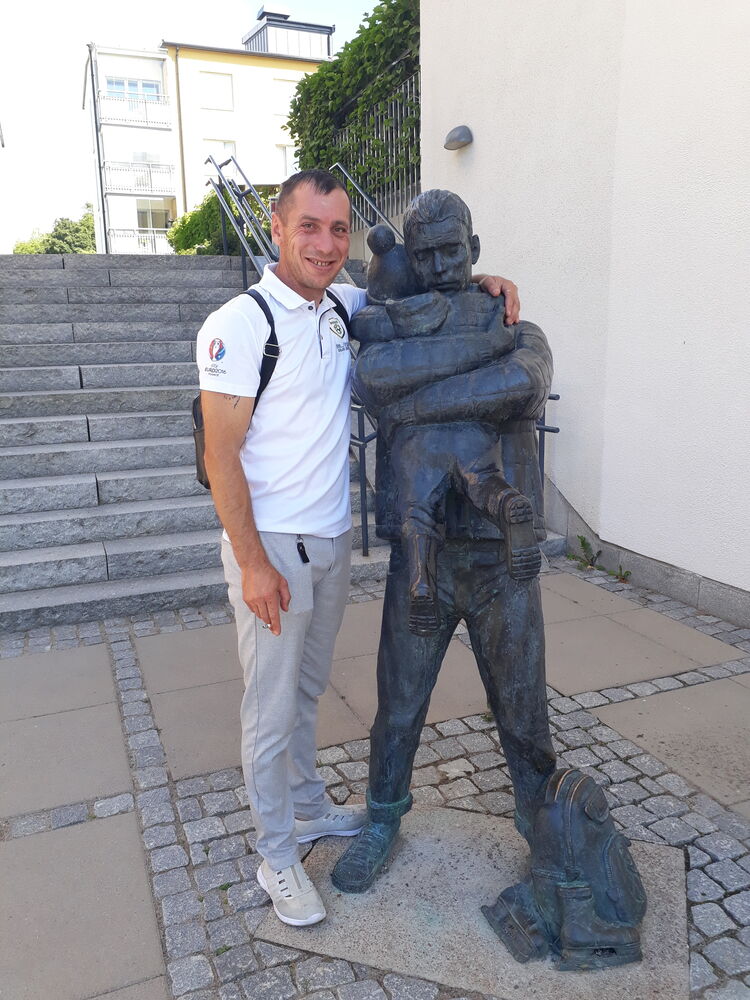  29271089  Igor, 42 ,    Karlshamn