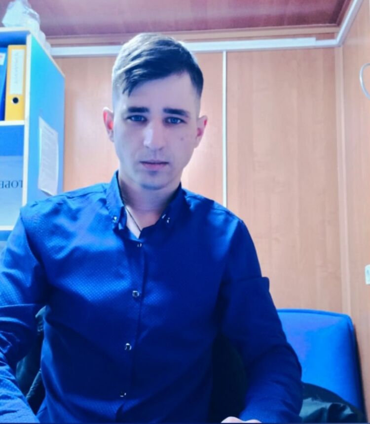  52672469  Vanek, 25 ,     