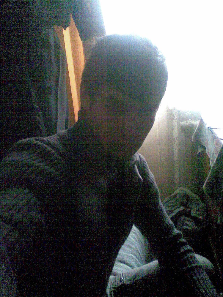  22255539  Iskandar, 34 ,    