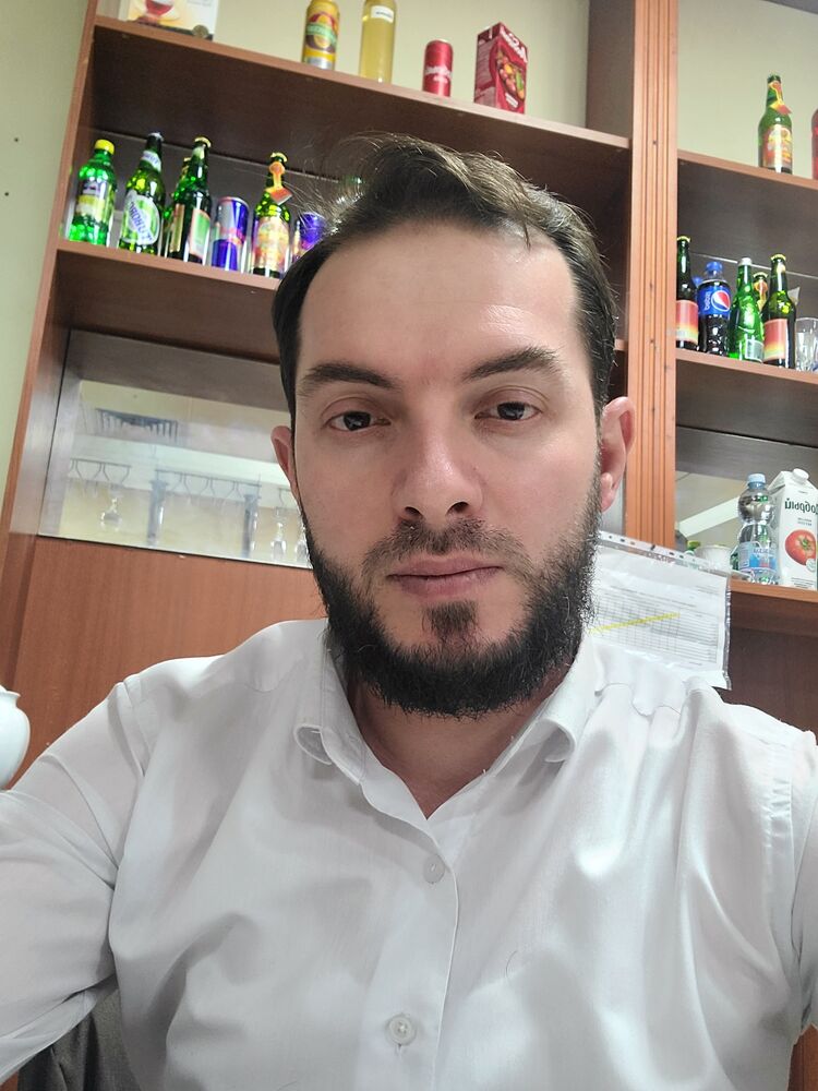  42695809  Kamil, 38 ,    