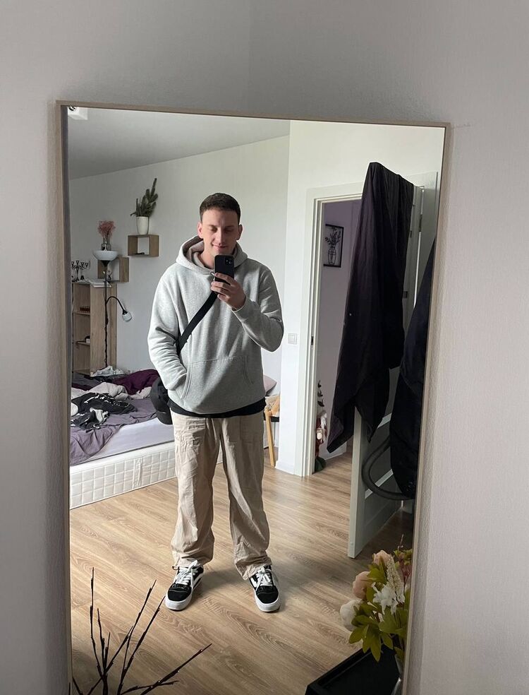  53230809  Xsteellerx, 24 ,    