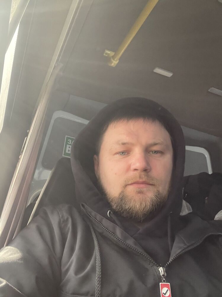  46438039  , 29 ,    