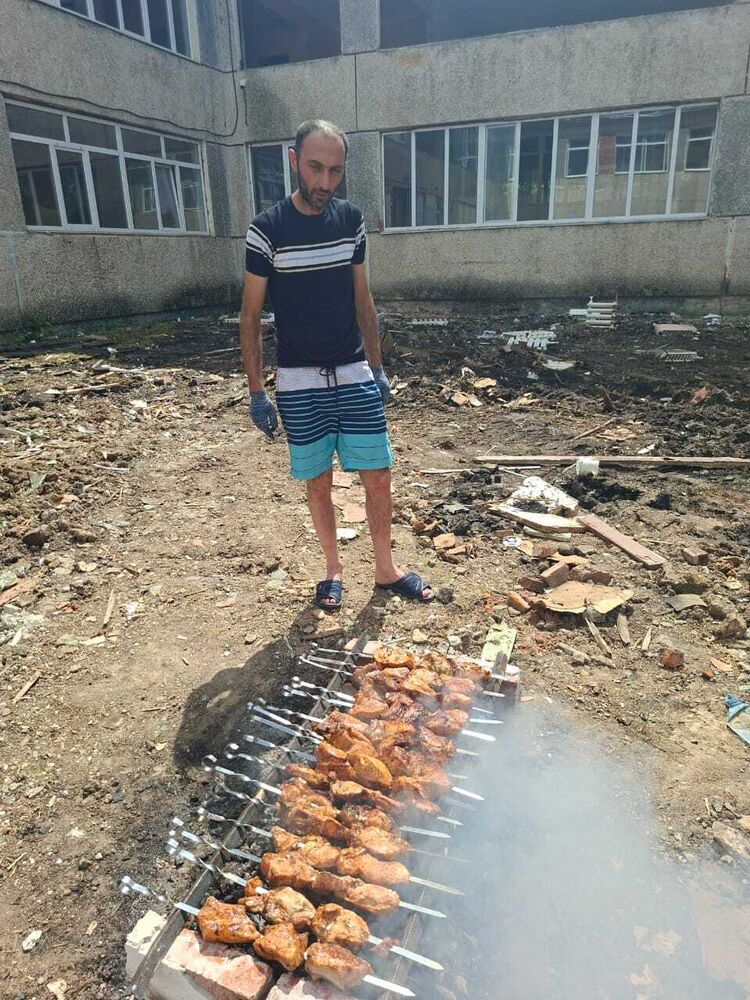  ,   Narek, 35 ,   , c 