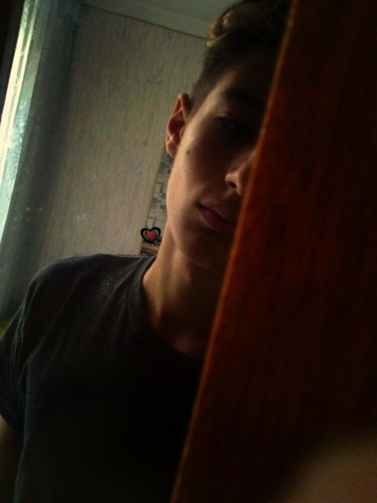  ,   Denis, 24 ,   , 