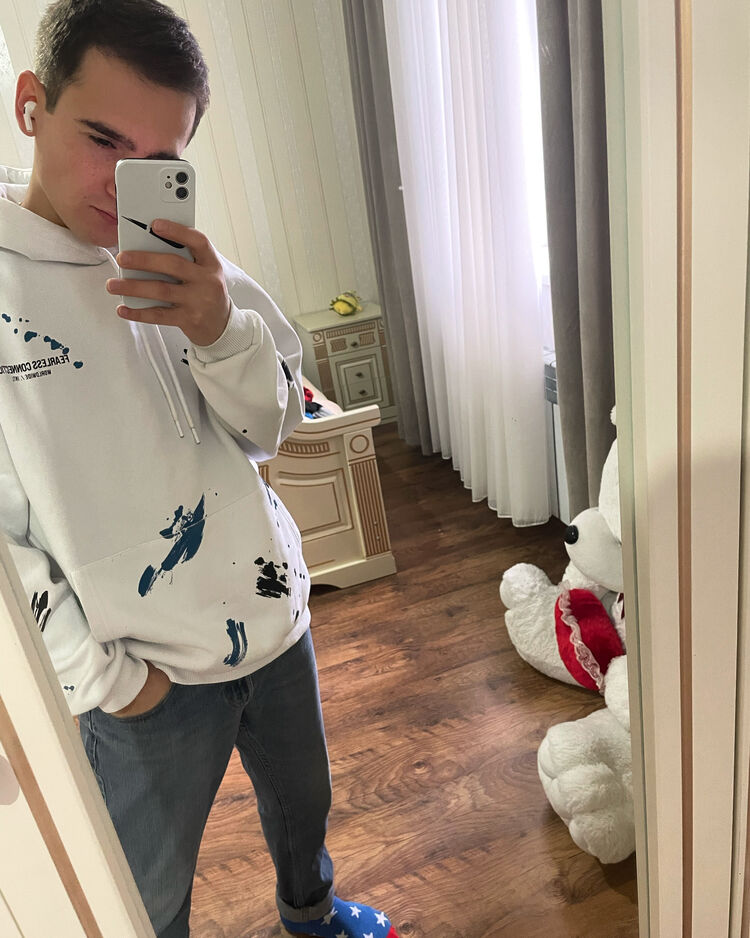  33778229  , 27 ,    --