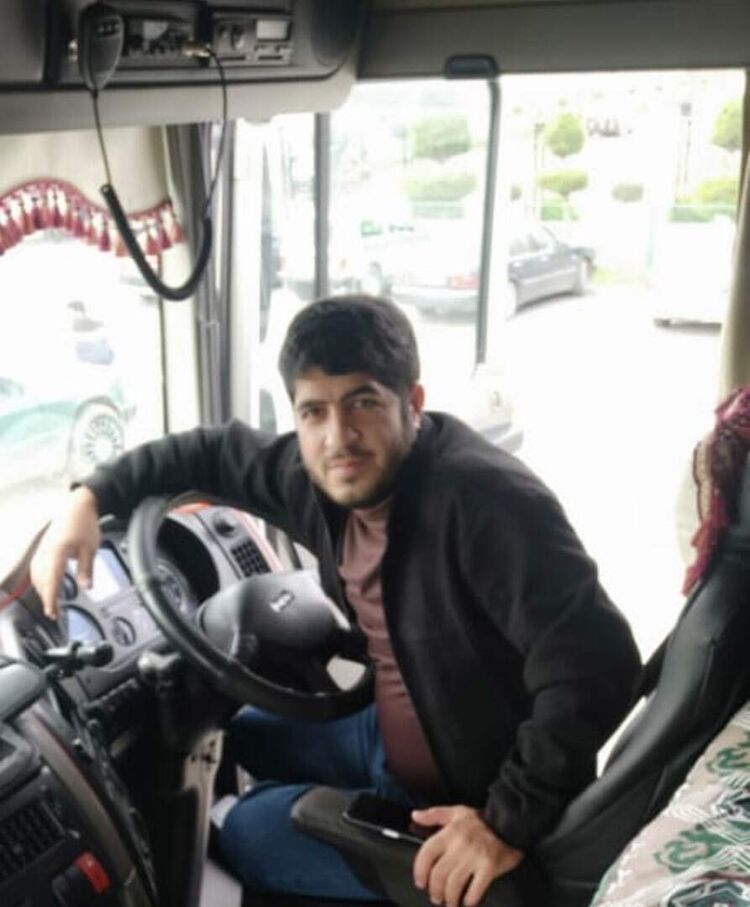 ,   Kamran, 32 ,   ,   